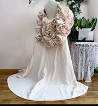 Image 5 of Diva Luxury Cape