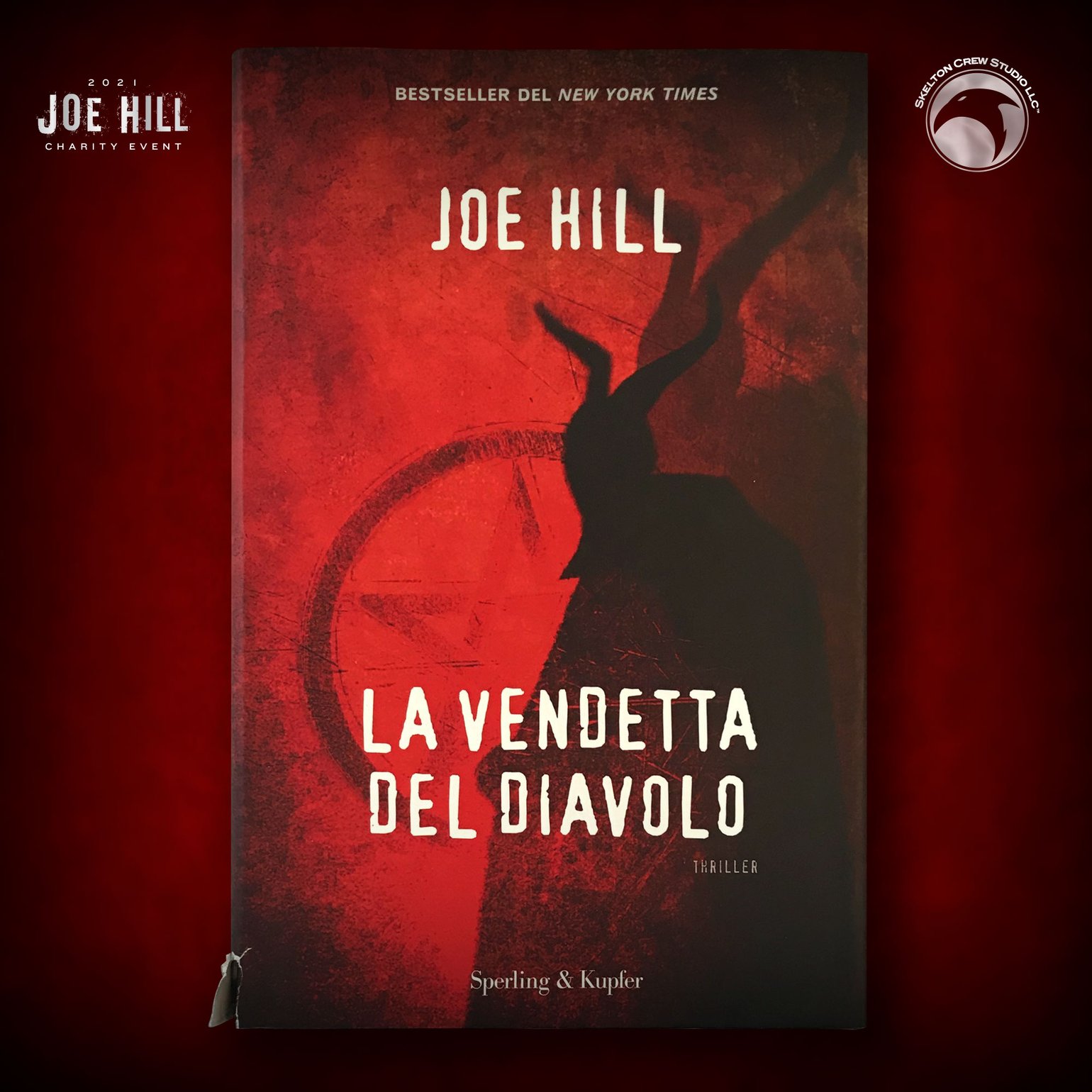 Image of JOE HILL 2025 CHARITY EVENT 24: SIGNED Horns HC - Italian DAMAGED