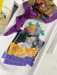 Image 2 of Camiseta bordada a man. Pippi branca. Talla S oversize. En stock!