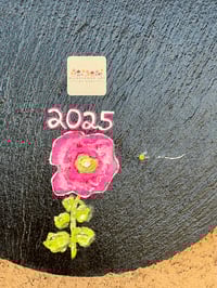 Image 6 of Hollyhock and Bee - Round Painted Slate (202501SL)