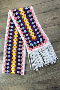 Image 2 of Granny Stitch Scarf