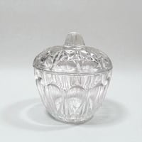 Image 1 of Bonbonnière sucrier vintage avec couvercle 1960s en verre à facettes - Boîte en verre
