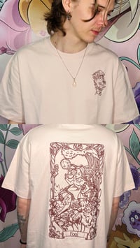 Camiseta  Alicia "el loco"  modelo rosa