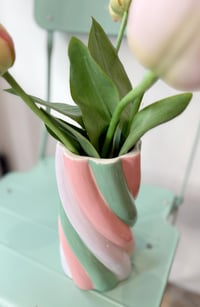 Image 3 of Vase Guimauve vert & rose