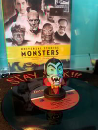 Draculito (centrador tocadiscos)