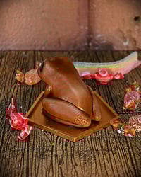 Image 4 of Rana de chocolate
