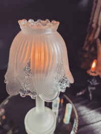 Image 2 of Frosted swirl candle lamp 