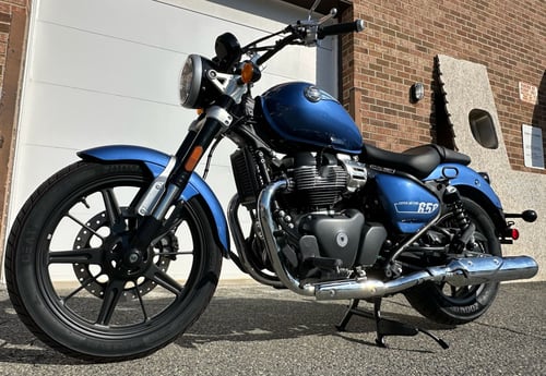 Image of $900 off!!! 2024 Super Meteor 650 in Astral Blue
