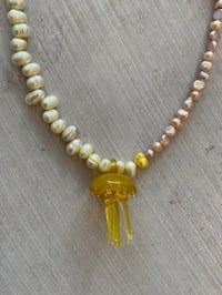 Image 1 of Medusa Pearl Necklace In yellow 
