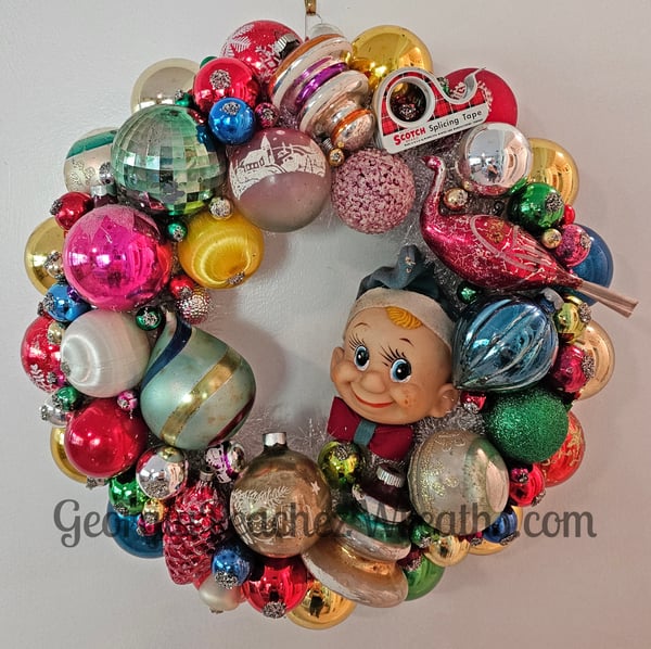 Image of Vintage Christmas Ornament Wreath 2503 - 15" diameter