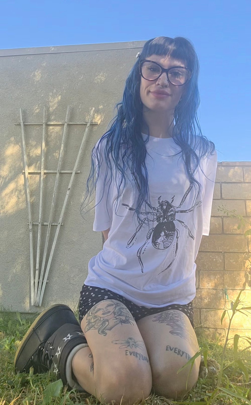 Black Widow Spider - Unisex organic cotton t-shirt