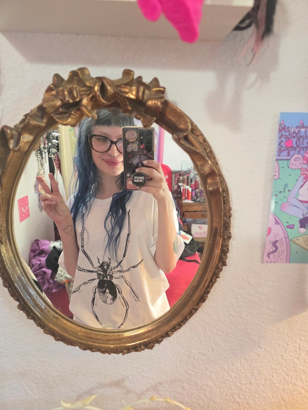 Black Widow Spider - Unisex organic cotton t-shirt