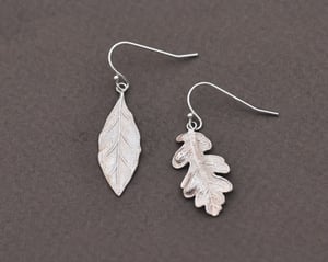 Image of *SAMPLE SALE - was £195* Oak and Laurel Leaf hook earrings