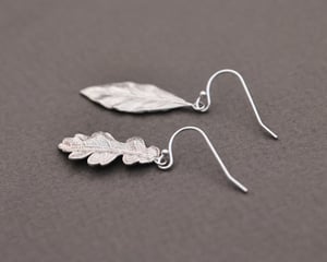 Image of *SAMPLE SALE - was £195* Oak and Laurel Leaf hook earrings
