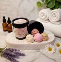 Image 1 of Elegant Essence Bubble Scoops 35% OFF SALE