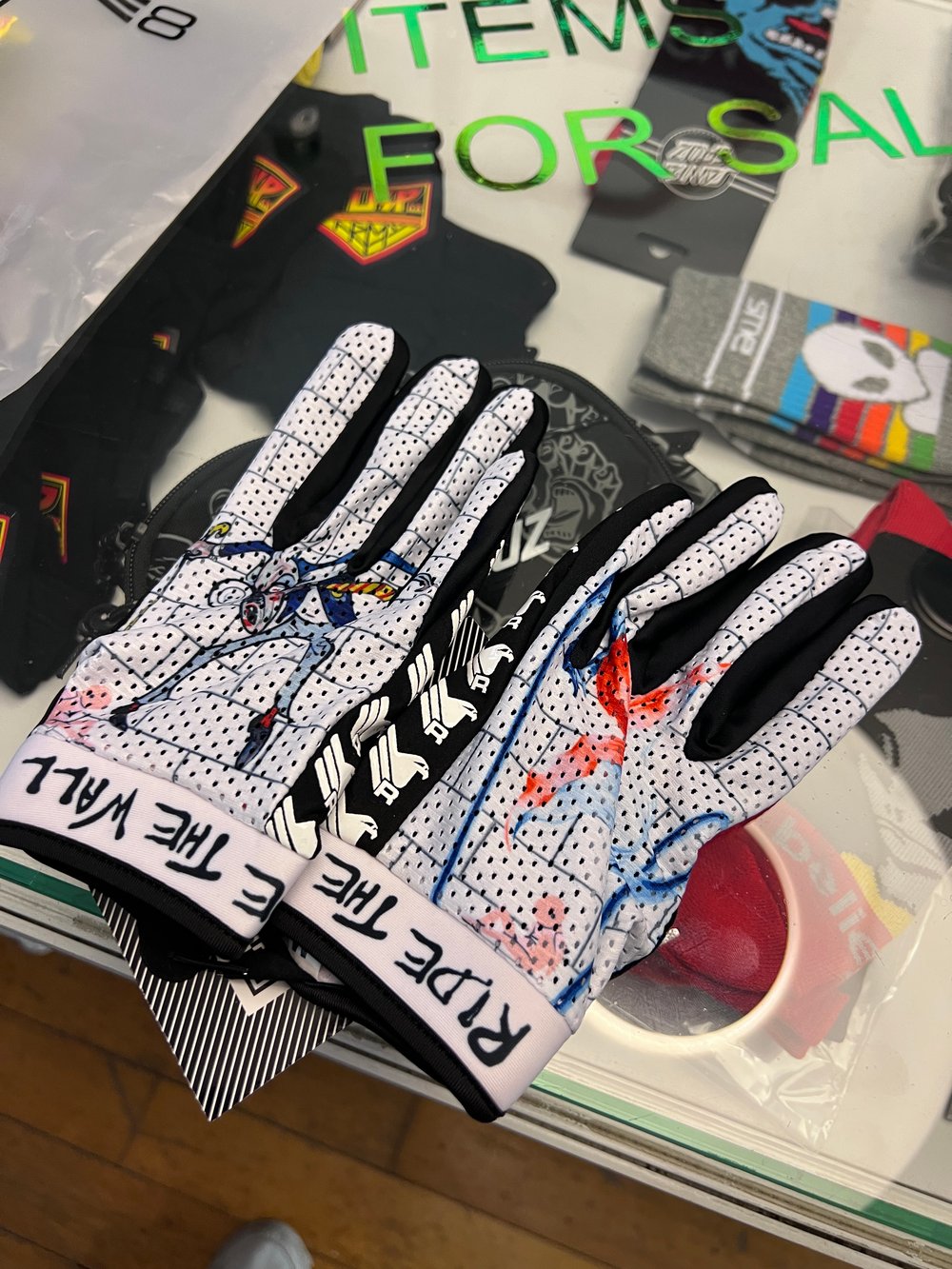 Rforce8 x The Geneva Skateboard Museum by JMZ 