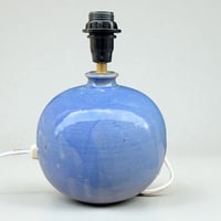 Image 6 of Lampe boule en céramique grès bleu lavande vintage 80 signé Marty Lezoux - Didier Marty
