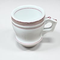 Image 4 of Tasse à café brûlot ancienne en céramique blanche et liserés rouges et dorés - brulot Fin XIXe