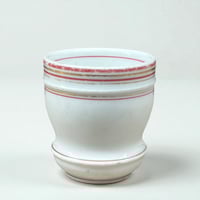 Image 5 of Tasse à café brûlot ancienne en céramique blanche et liserés rouges dorés - Fin XIXe