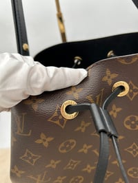 Image 3 of Louis Vuitton NéoNoé MM Monogram Black Bucket Bag
