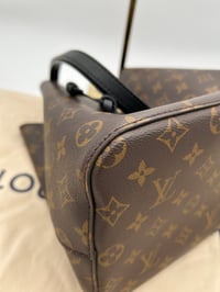 Image 16 of Louis Vuitton NéoNoé MM Monogram Black Bucket Bag