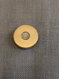 Image 3 of Superbe  bouton demoiselle romantique 