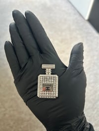 Image 1 of 1 x silver metal perfume charm 