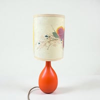Image 7 of Lampe vintage des années 70 - Pied en bois orange et abat-jour fleurs séchées
