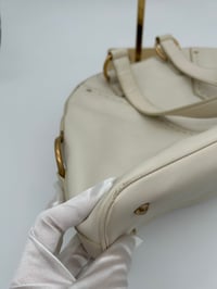 Image 20 of Yves Saint Laurent Muse White Leather Shoulder Bag