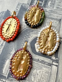 Image 3 of Pendentifs Offrande 