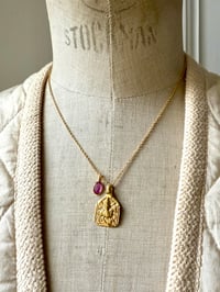 Image 2 of Collier Amulettes 3