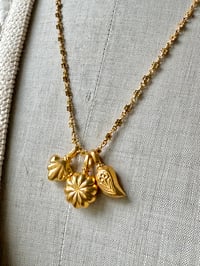 Image 2 of Amulettes  Sultane 