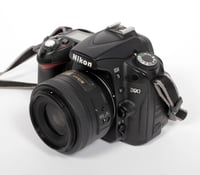 Image 3 of Nikon D90 DSLR Digital Camera + 35mm F1.8 G Lens + HB-46 + battery + charger