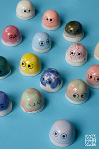 Image 10 of Familia dot