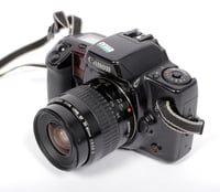 Image 3 of Share Canon EOS 10s 35mm SLR Film Camera with 35-80mm zoom lens TESTED #1377