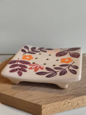 Image of Porte savon fleur violine orange 