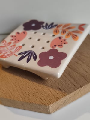 Image of  Porte savon fleur violine