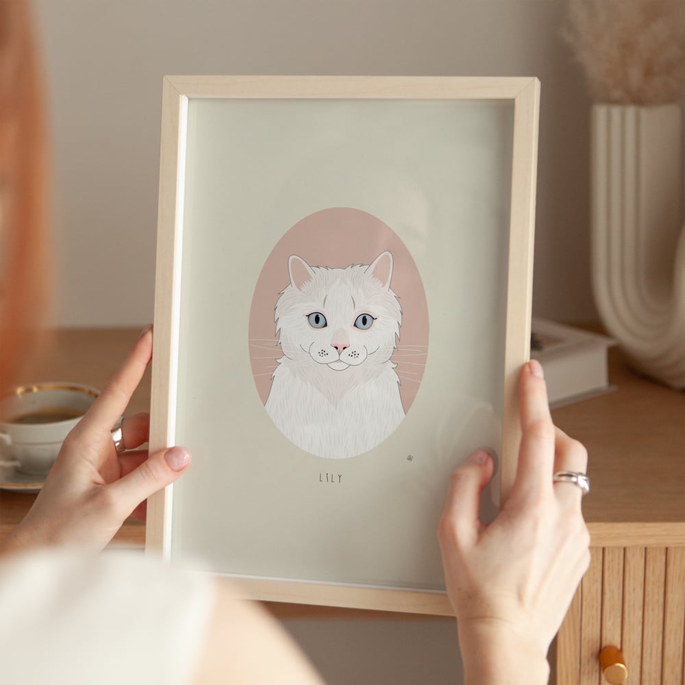 Image of Cat Portrait Oval Frame