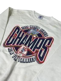 Image 2 of VINTAGE YANKEES SWEATSHIRT 