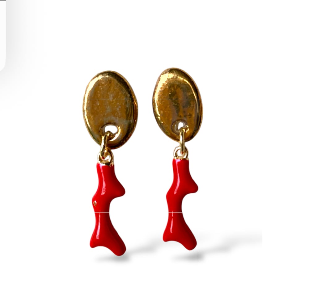 Image of Coral Studs Small (1x3.5cm)