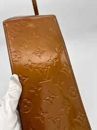 Image 11 of Louis Vuitton Reade PM Bronze Vernis Leather Top Handle Bag