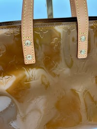 Image 8 of Louis Vuitton Reade PM Bronze Vernis Leather Top Handle Bag