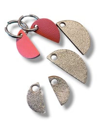 Image 6 of Les interchangeables - Demi lune (grand) - boucles / collier / pampilles