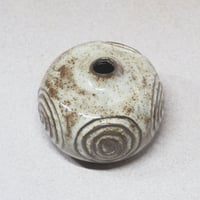 Image 4 of Petit vase émaillé V