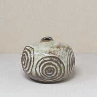 Image 5 of Petit vase émaillé V