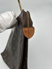 Image 5 of Louis Vuitton Toiletry Pouch 26 Monogram