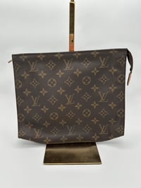 Image 1 of Louis Vuitton Toiletry Pouch 26 Monogram