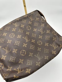Image 3 of Louis Vuitton Toiletry Pouch 26 Monogram