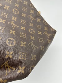 Image 6 of Louis Vuitton Toiletry Pouch 26 Monogram