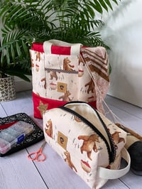 Image 1 of  Sac à Projets taille M, poche avant : la Cueillette des Oursons